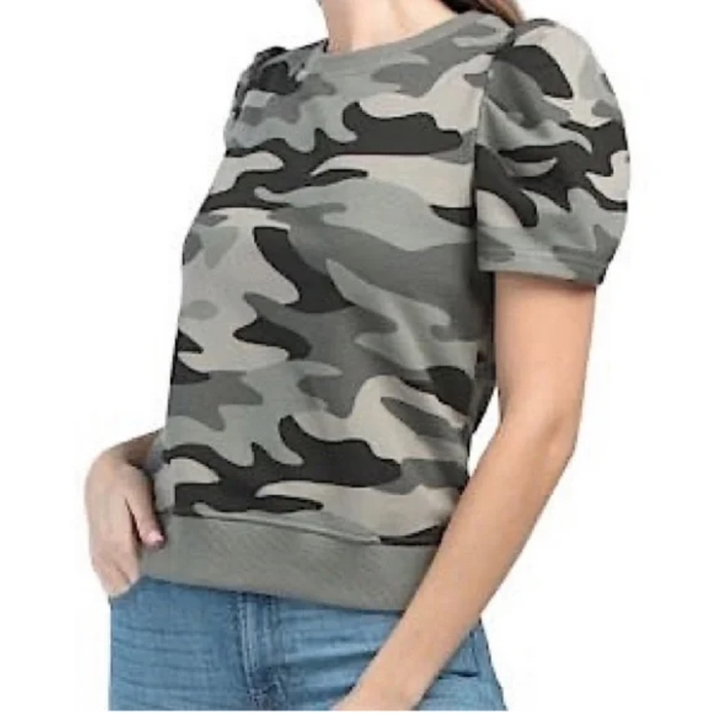 Cynthia Rowley Short Puffy Sleeve, Crewneck Sweatshirt Green Camo Print, Size XL